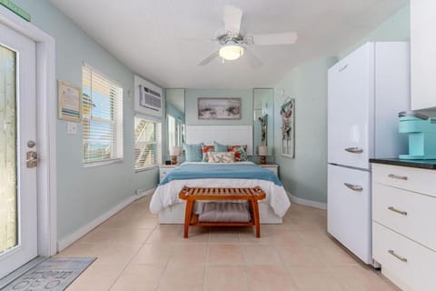 Newly Updated Sea Rocket 4 Ground Floor Apartment in North Redington Beach