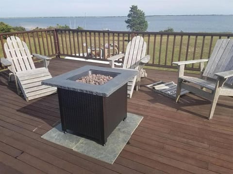 Natural landscape, Seating area, Sea view