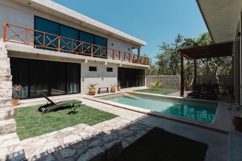 Casa Re Valladolid House in State of Quintana Roo