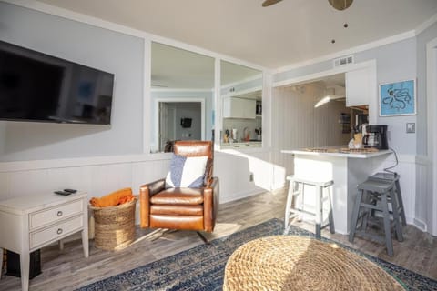 127 Breakers Villa in Coligny Beach