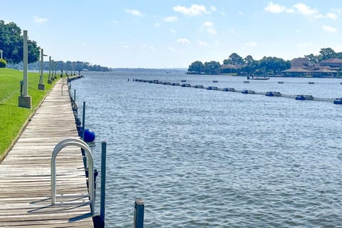 Lake Conroe Townhouse House in Lake Conroe