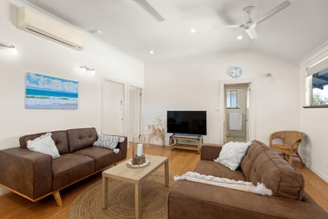 Sunset Heights Apartment in Cable Beach