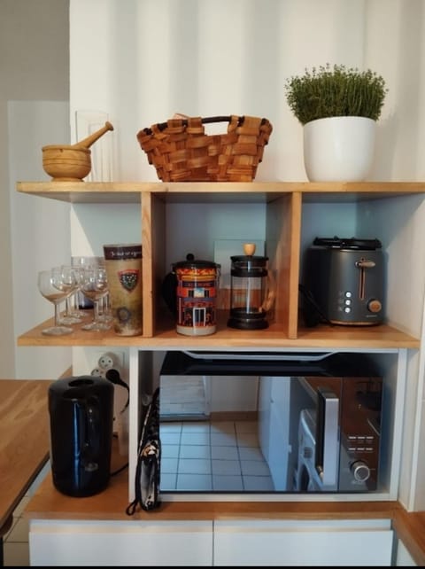 Coffee/tea facilities, Kitchen or kitchenette