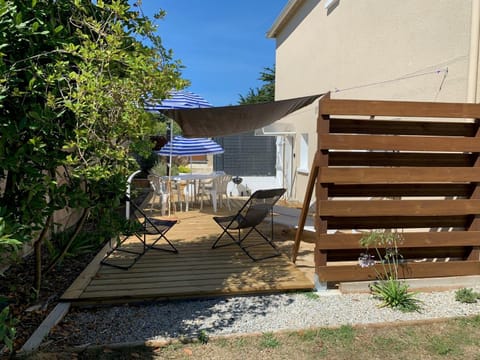 Patio, Garden, Garden view