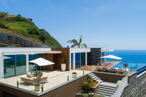 Patio, Day, Balcony/Terrace, Pool view, Sea view, Swimming pool, sunbed