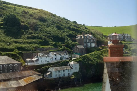 Castle Cottage, Port Isaac Bay Holidays House in Port Isaac