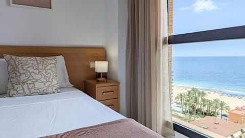 Bed, Bedroom, Sea view