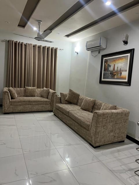 Luxury Furnished villa in Bahria Town Karachi Villa in Karachi