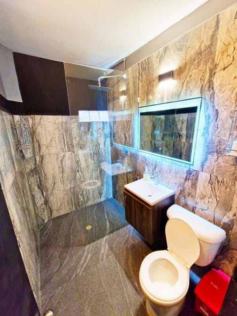 Shower, Toilet, Bathroom