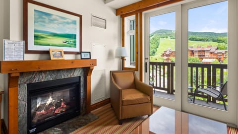 1434 Lodge at Spruce Peak Ski in Ski out Studio Expansive Views Resort in Stowe