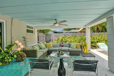 Patio, Day, Garden, Seating area, Garden view