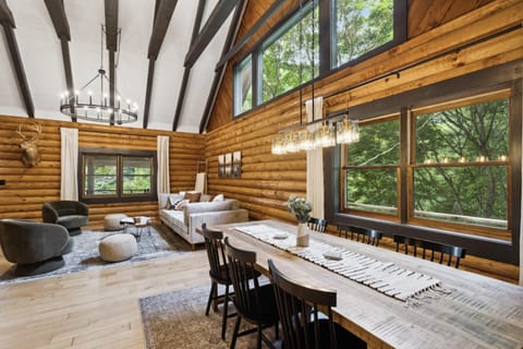 Boulder Brook Retreat House in Brushy Fork