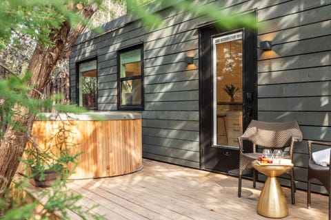 Patio, Hot Tub, Seating area