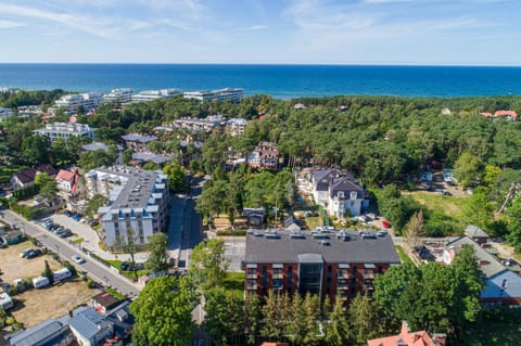 Property building, Day, Neighbourhood, Natural landscape, Bird's eye view, City view, Sea view, Street view