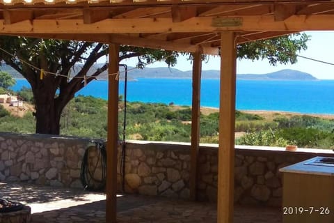 Sea View & Natural Harmony House near Monemvasia House in Islands