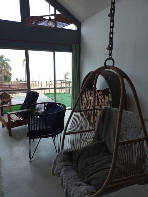 Patio, View (from property/room), Balcony/Terrace, Living room, Seating area