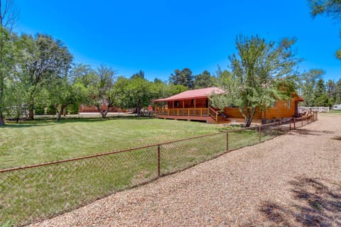 Arizona High Country Cabin 500 Ft to Rainbow Lake House in Pinetop-Lakeside