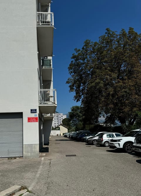 Le Beauvert 2 NOUVEAU à GRENOBLE parking gratuit Apartment in Grenoble