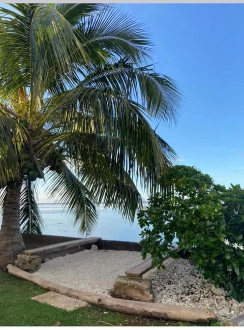 Bord De Mer, Pointe Vénus, Tahiti Bed and Breakfast in Arue