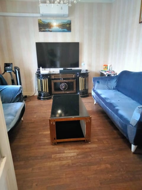 Maison et Appartement Bed and Breakfast in Drancy