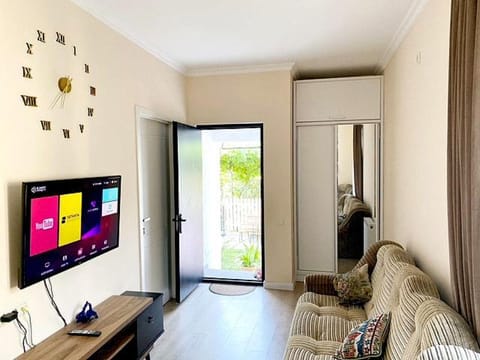 TV and multimedia, Seating area