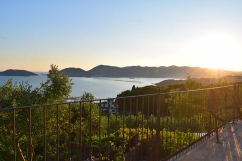 Cottage sul golfo House in Lerici