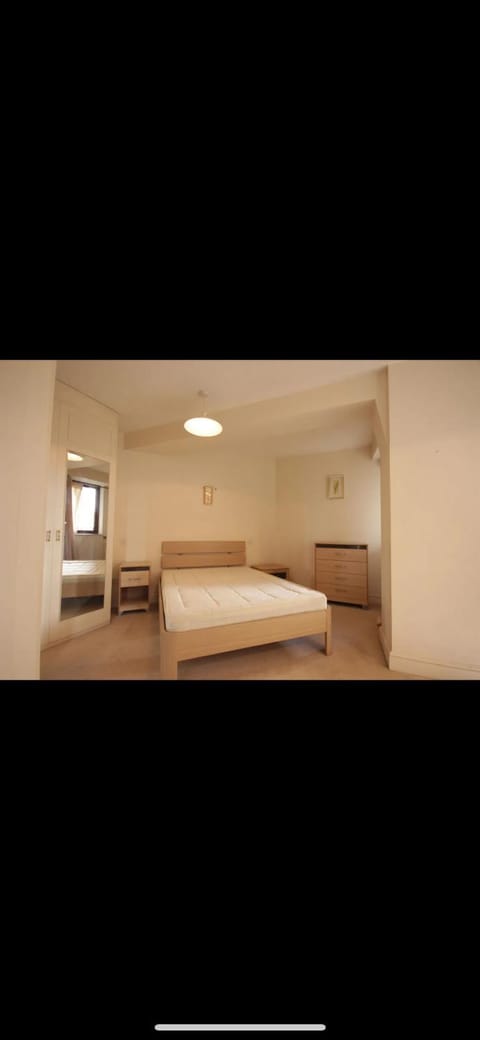 Gun Apartment in London Borough of Southwark