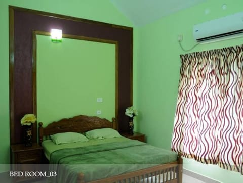 6 Large Bedrooms house at kottayam town #812!983!5682 Apartment in Kottayam