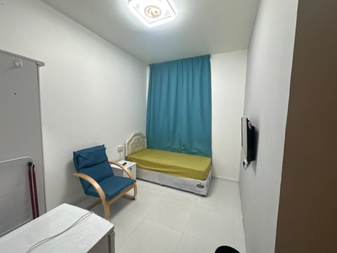 Khalidiya010 For men only Hostel in Abu Dhabi