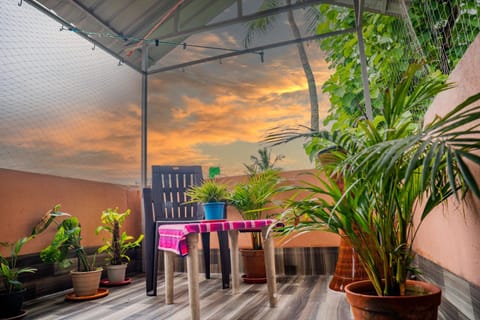 Balcony/Terrace, Garden view