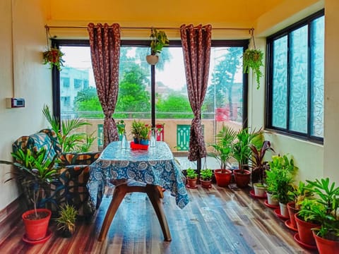 Dining area, Garden view