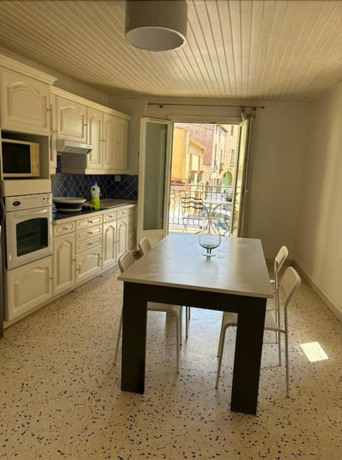 Balcony/Terrace, kitchen