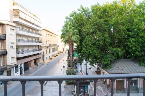 Day, Neighbourhood, View (from property/room), Balcony/Terrace, City view, Street view, Location