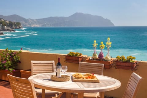 Balcony/Terrace, Balcony/Terrace, Dining area, Sea view