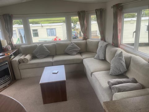 Modern 2017 model Delta Sienna static caravan in Clarach Bay House in Tirymynach