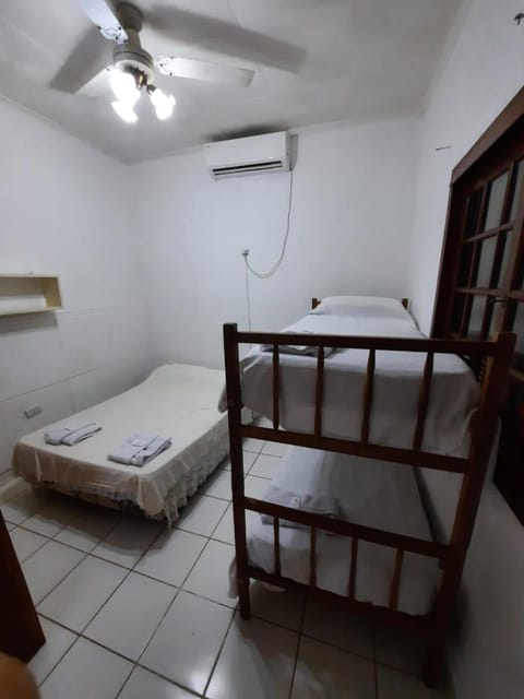 Bed, Photo of the whole room, Bedroom, bunk bed, air conditioner