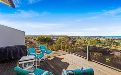 View (from property/room), Balcony/Terrace