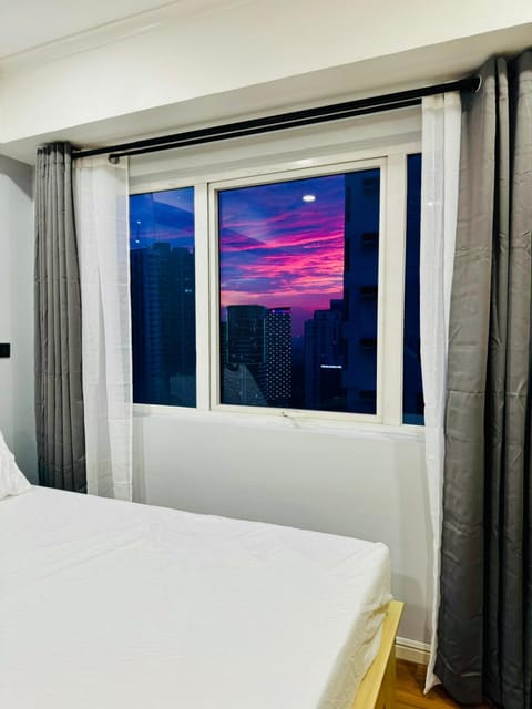 South of Market BGC Apartment hotel in Makati