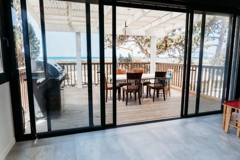 Tree and Sea View Apartment in Haifa District