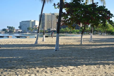 Beach Studio 4 Condo in Ocho Rios