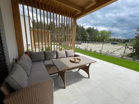 Garden, View (from property/room), Seating area, Garden view