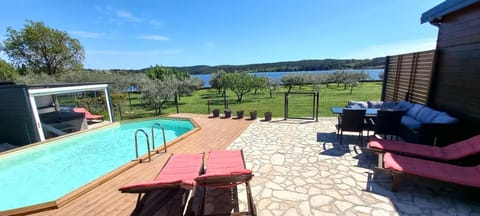 Beach house BETA with pool, jacuzzi, playground & bbq in an olive grove with a beach, Pomer - Istria House in Banjole