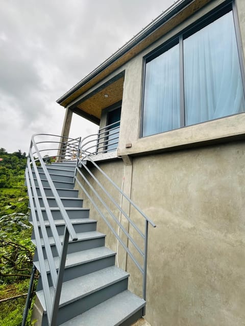 Property building, View (from property/room), Balcony/Terrace