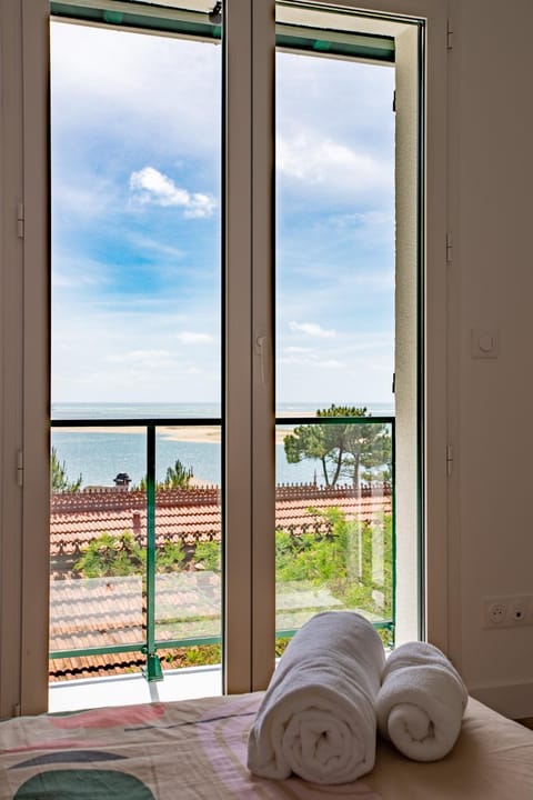 Bedroom, Sea view