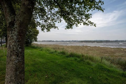 Estuary Reach Apartment in Tendring District