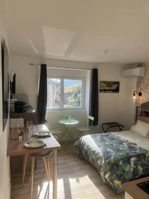 VERDI studio COSY au calme parking gratuit Wohnung in Givors