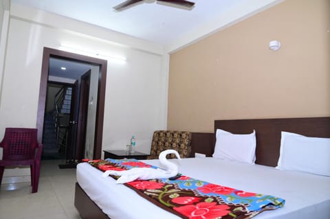 Mor Hotel Uk Palace- Lift-Facilities-Near PURI Sea Beach Best Selling & Best Choice of Travellers Hotel in Puri