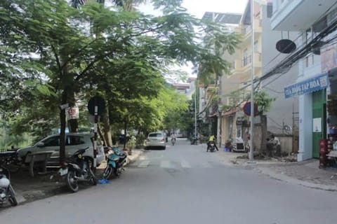 Homestay-Kim Mã -Giang Văn Minh Bed and Breakfast in Hanoi