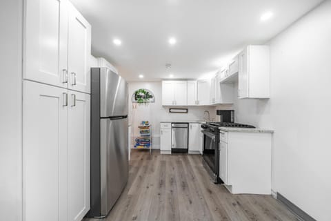 Family Stay Apartment in Passaic