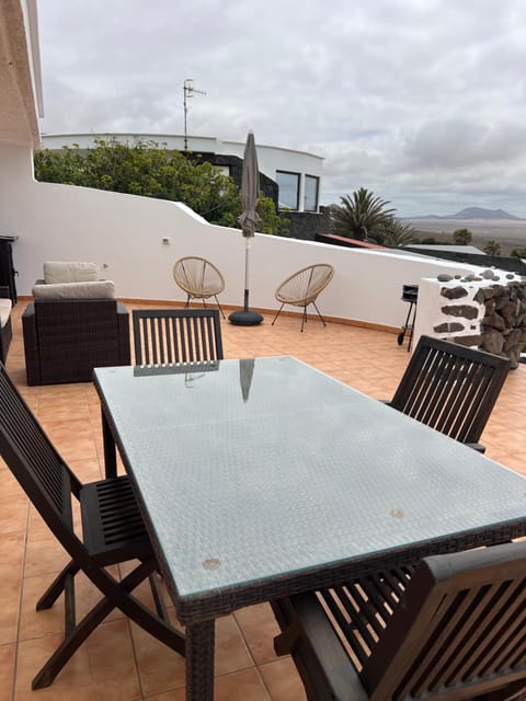 Bungalow Sol House in Isla de Lanzarote